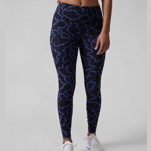 Athleta Elation Train Textured 7/8 Tight L Black/Blue mid rise leggings